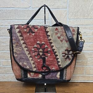 MAJID Bohemian Messenger Laptop Tapestry Wrought Iron Latch Handmade Women's Bag